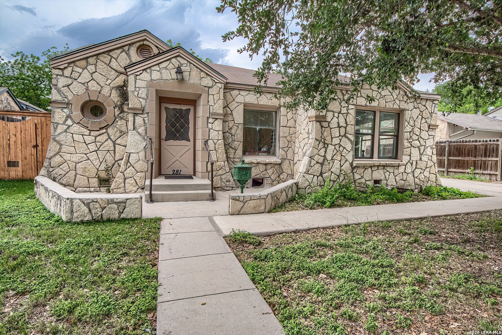 281 W Mariposa San Antonio TX 78212