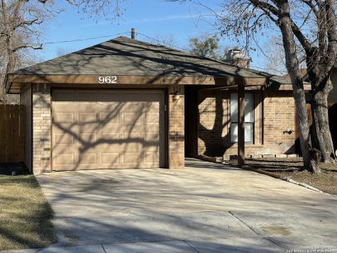 962 Sundance Street New Braunfels TX 78130