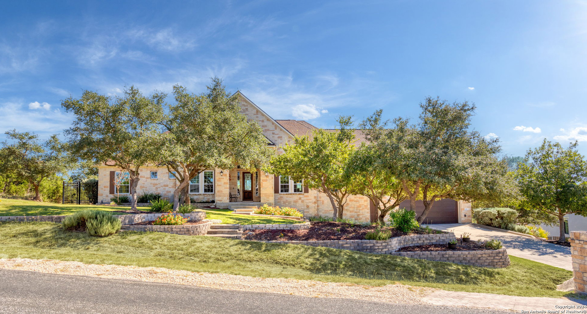 1306 Silent Hollow San Antonio TX 78260