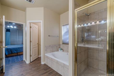 249 Lakeridge Loop Lakehills TX 78063