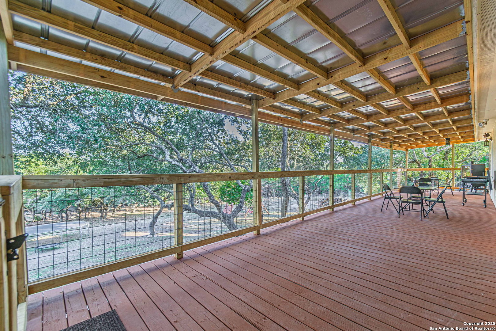 249 Lakeridge Loop Lakehills TX 78063