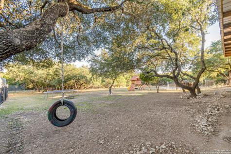 249 Lakeridge Loop Lakehills TX 78063