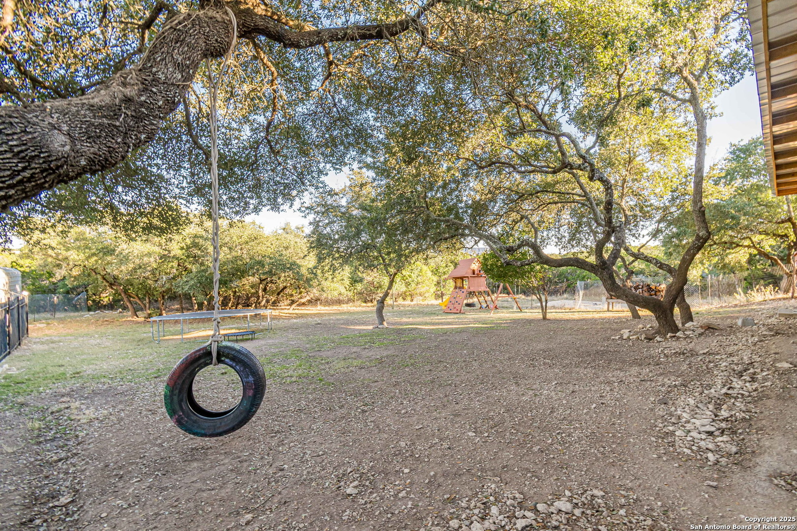 249 Lakeridge Loop Lakehills TX 78063