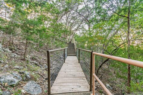 249 Lakeridge Loop Lakehills TX 78063