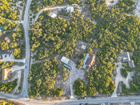 249 Lakeridge Loop Lakehills TX 78063