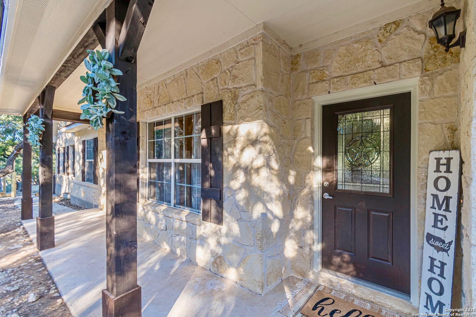 249 Lakeridge Loop Lakehills TX 78063