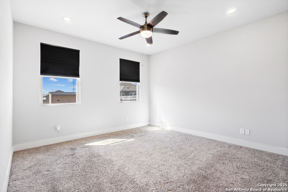 7333 Walkers Loop San Antonio TX 78233