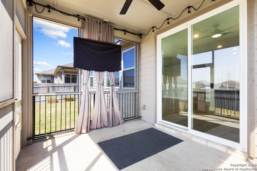 7333 Walkers Loop San Antonio TX 78233