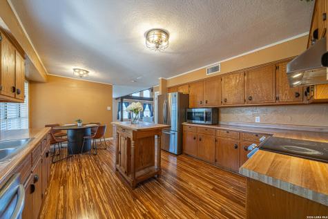 194 NW Hills Drive Kerrville TX 78028