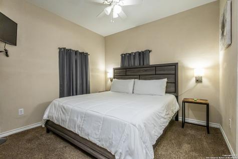 1202 N Center San Antonio TX 78202