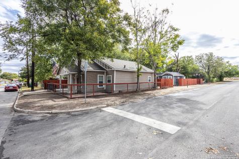 1202 N Center San Antonio TX 78202