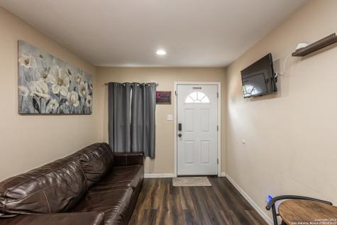 1202 N Center San Antonio TX 78202