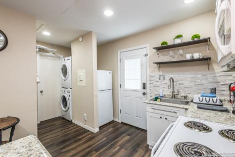 1202 N Center San Antonio TX 78202