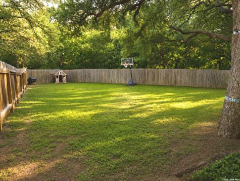 2364 Tree Branch Schertz TX 78154