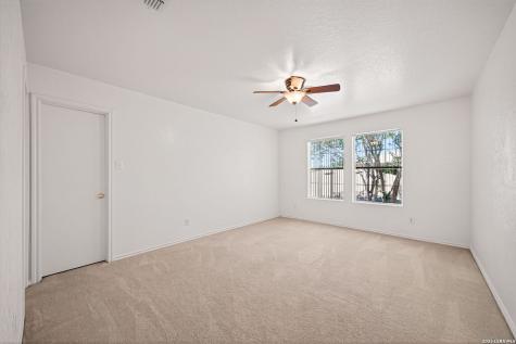 413 Hinge Falls Cibolo TX 78108