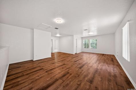 413 Hinge Falls Cibolo TX 78108