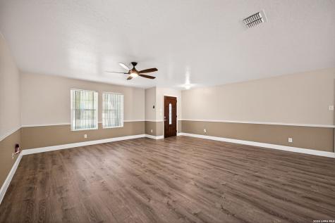 413 Hinge Falls Cibolo TX 78108