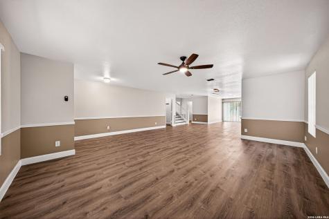 413 Hinge Falls Cibolo TX 78108