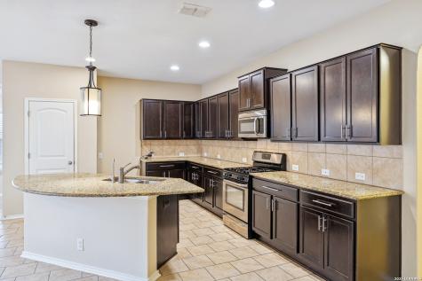 8426 Shooter Cove San Antonio TX 78254