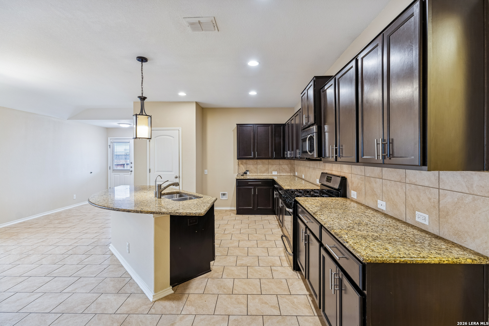 8426 Shooter Cove San Antonio TX 78254
