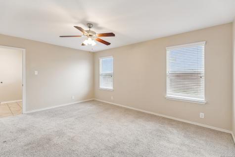 8426 Shooter Cove San Antonio TX 78254