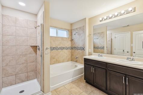 8426 Shooter Cove San Antonio TX 78254
