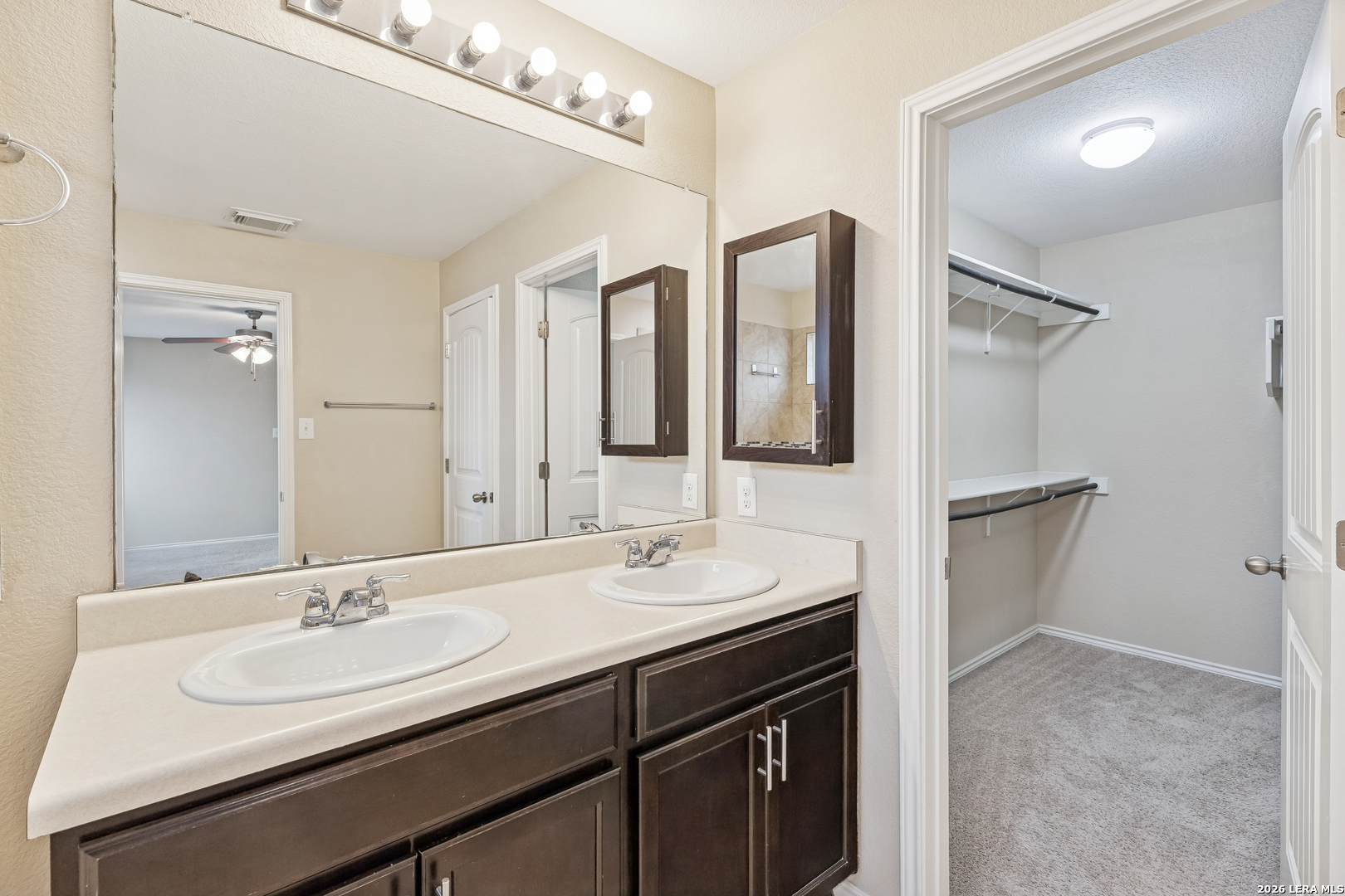 8426 Shooter Cove San Antonio TX 78254