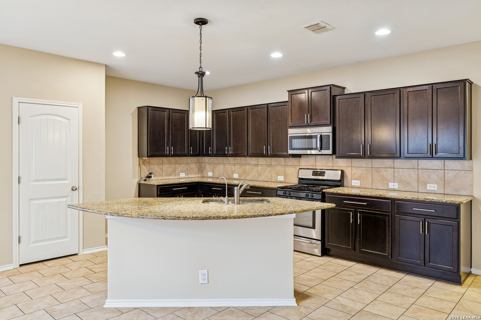 8426 Shooter Cove San Antonio TX 78254