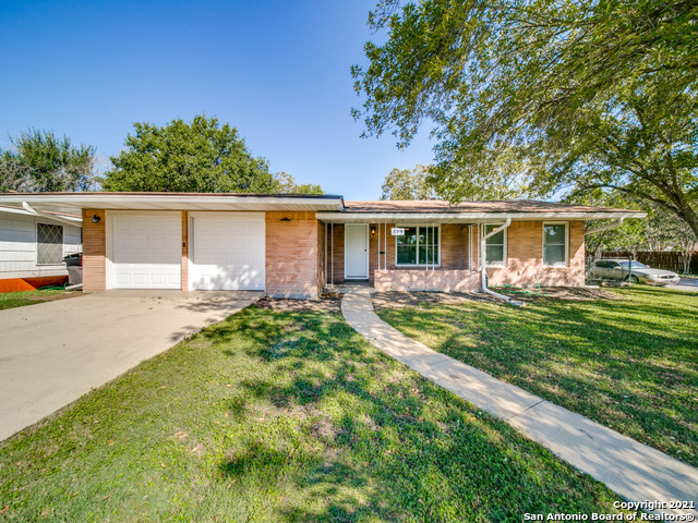 379 Pinewood Lane San Antonio TX 78216
