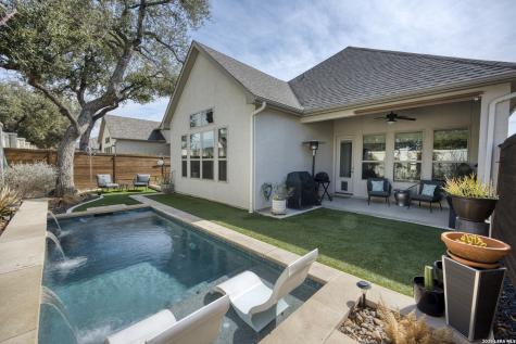 151 Bedingfeld Shavano Park TX 78231