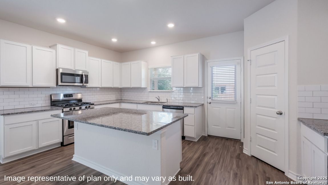 4820 Coral Bluffs San Antonio TX 78253
