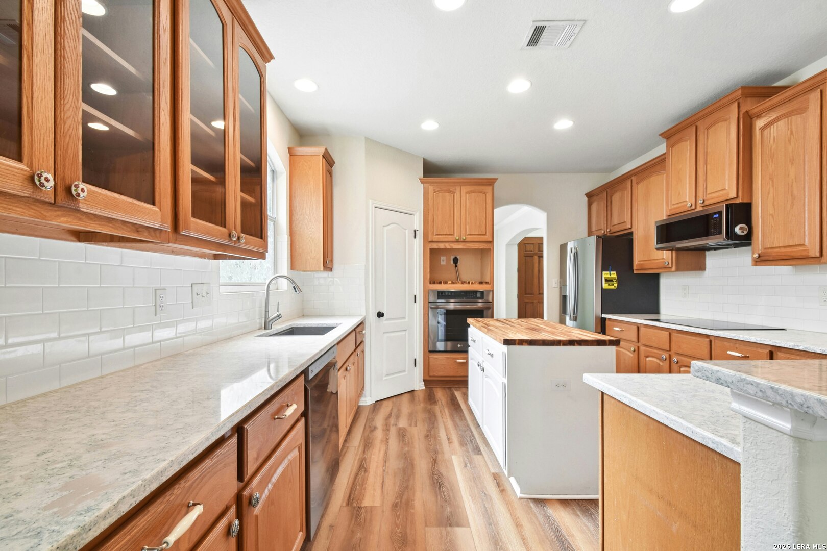 1118 Charlisas Way San Antonio TX 78216