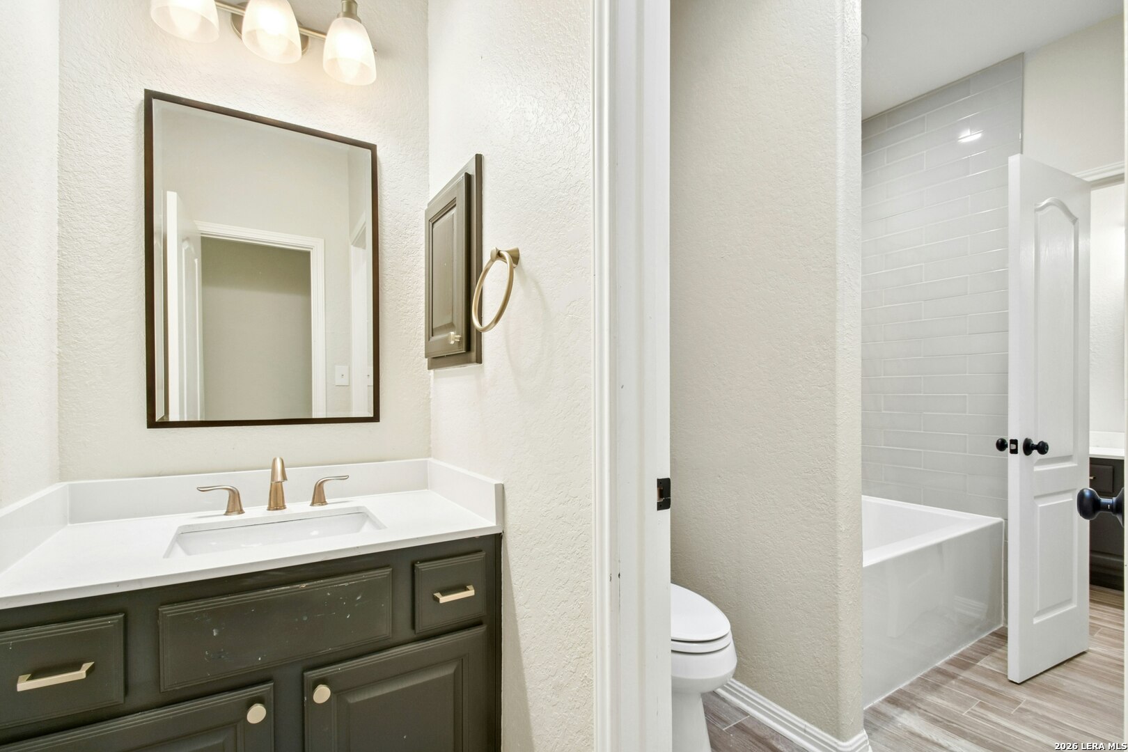 1118 Charlisas Way San Antonio TX 78216