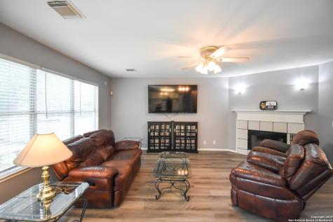 10310 Mission Creek Converse TX 78109