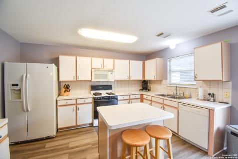 10310 Mission Creek Converse TX 78109