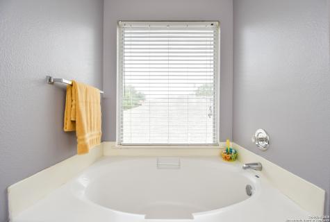 10310 Mission Creek Converse TX 78109