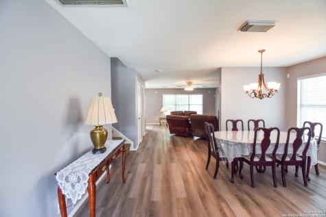 10310 Mission Creek Converse TX 78109