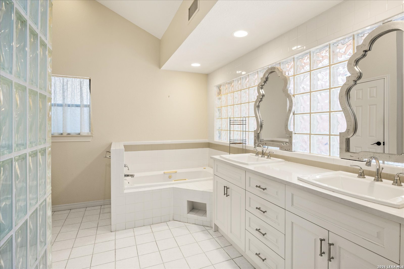 29332 Summit Ridge Drive Fair Oaks Ranch TX 78015