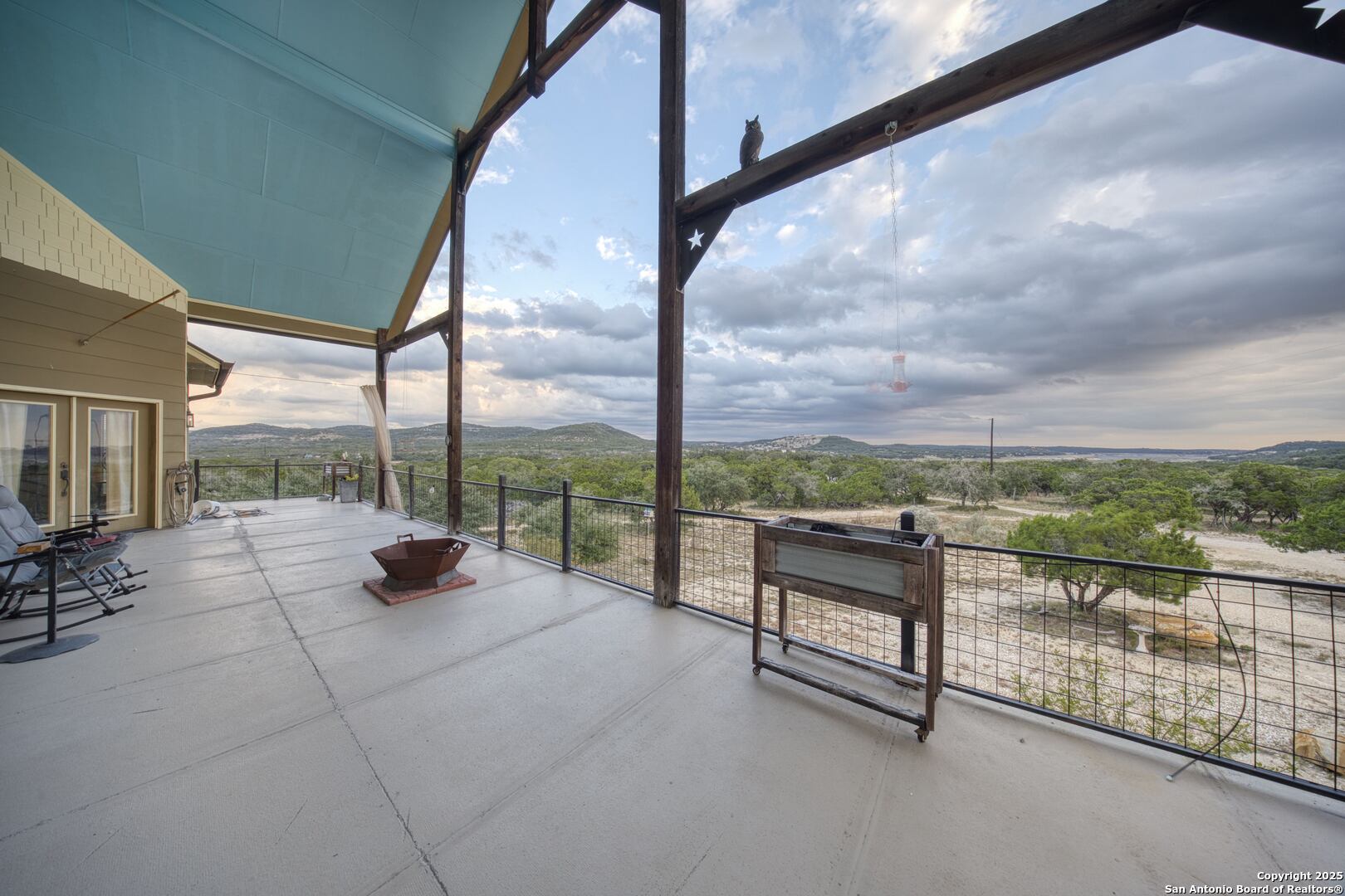 189 Scenic Sunset Lakehills TX 78063