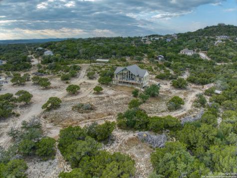 189 Scenic Sunset Lakehills TX 78063