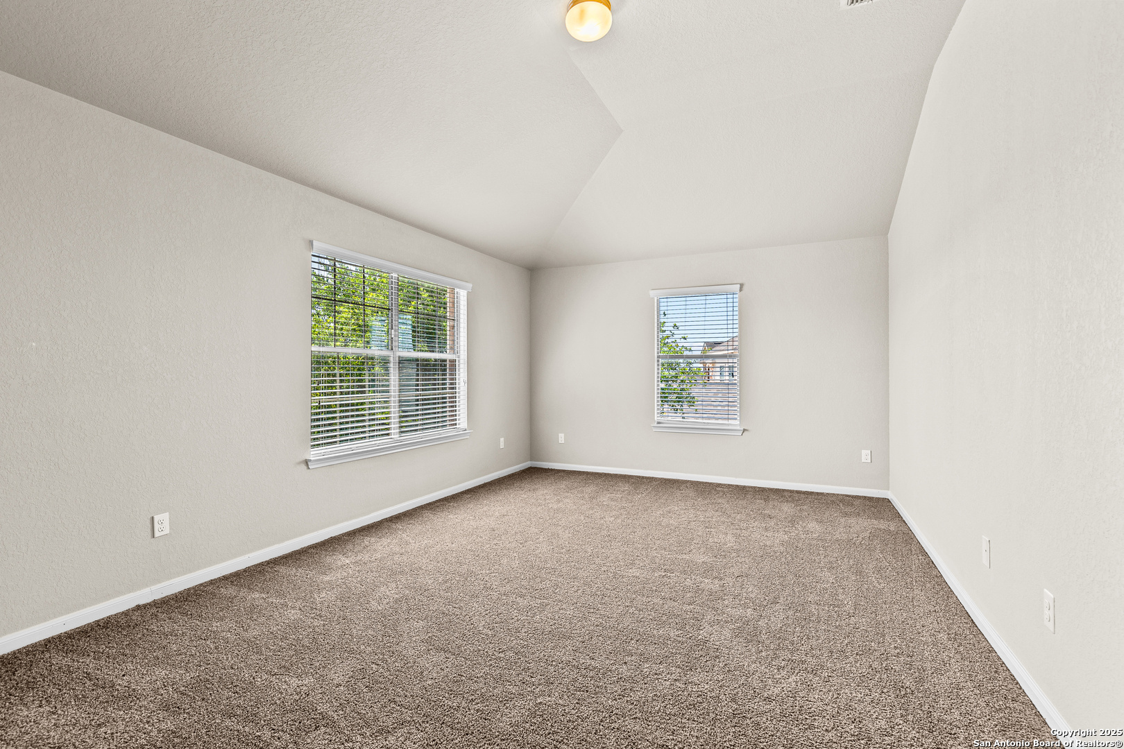 3919 Maiden Way Converse TX 78109