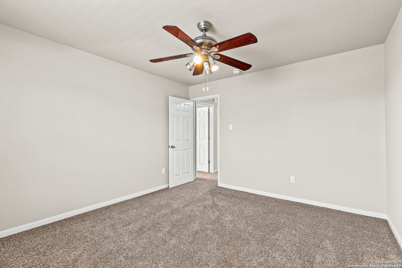 3919 Maiden Way Converse TX 78109