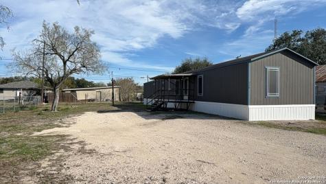 316 Simmons Agua Dulce TX 78330