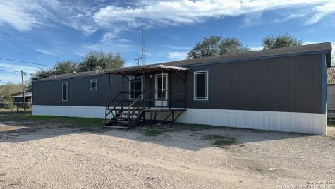 316 Simmons Agua Dulce TX 78330