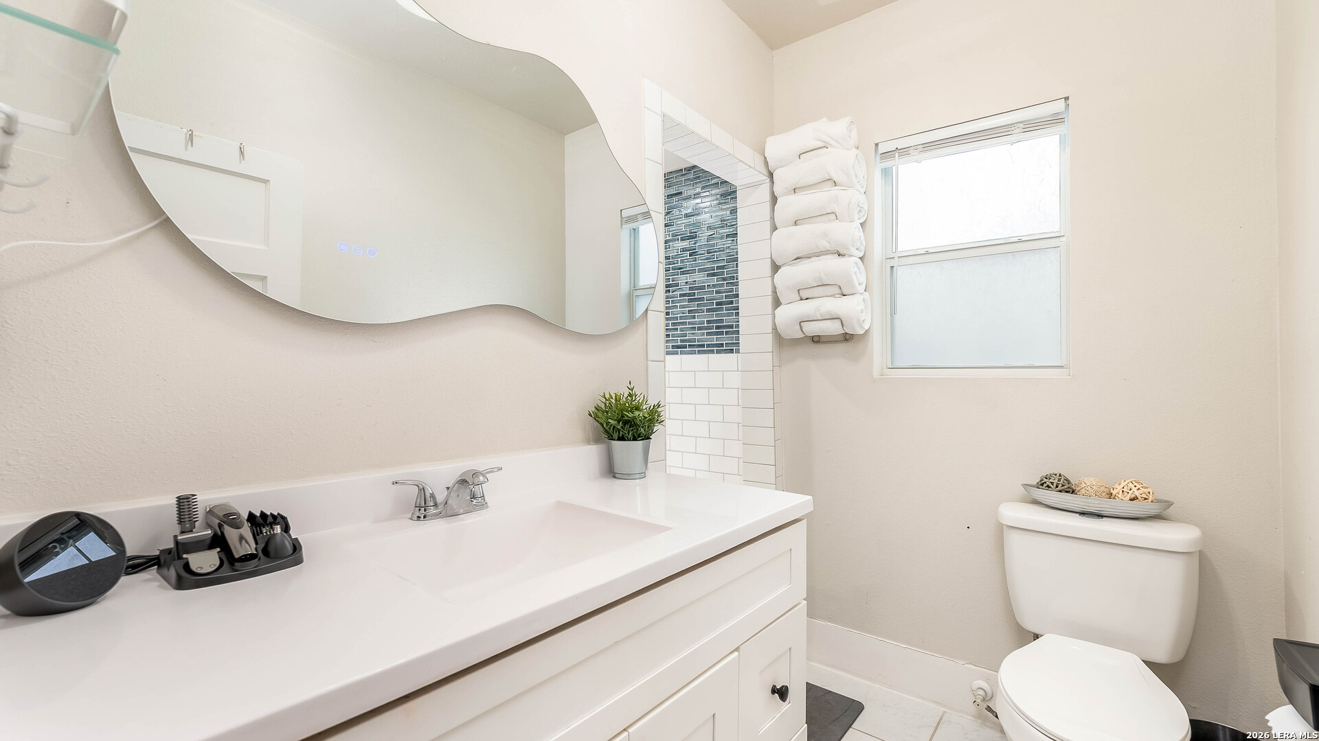 3510 N Flores San Antonio TX 78212