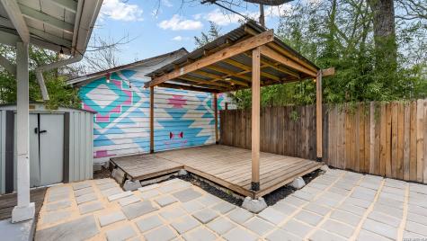 3510 N Flores San Antonio TX 78212