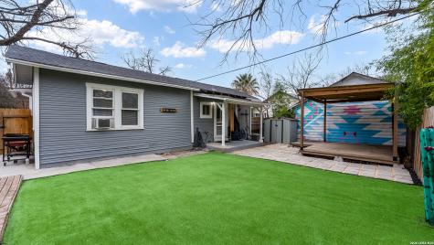 3510 N Flores San Antonio TX 78212
