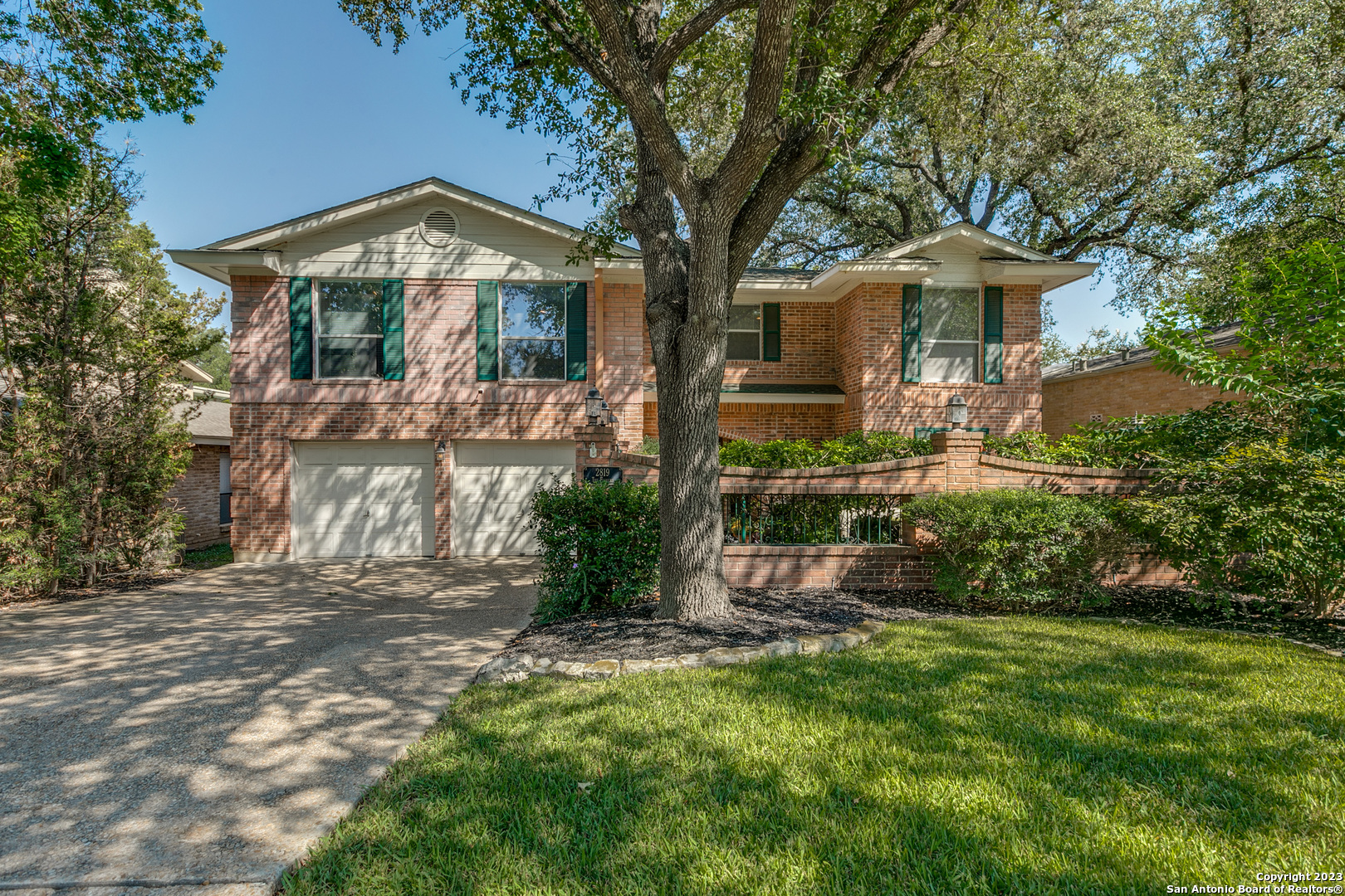 2819 Woodcrest Drive San Antonio TX 78209