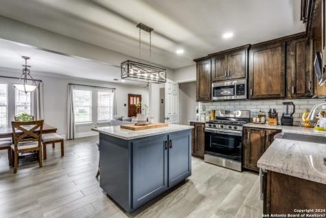 60 Vaughan Place San Antonio TX 78201