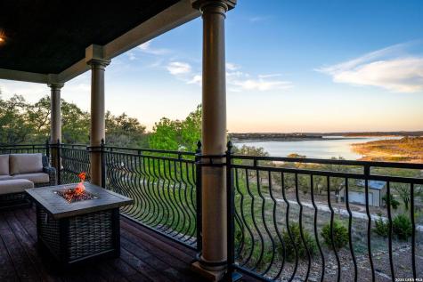 1065 Hillcrest Forest Canyon Lake TX 78133